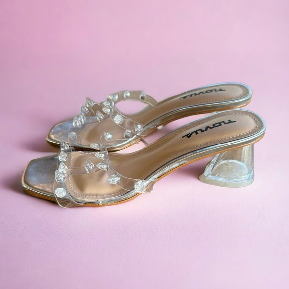 Novus Shoes - Chunky heel clear spiked silver clear sandal Novus size 8